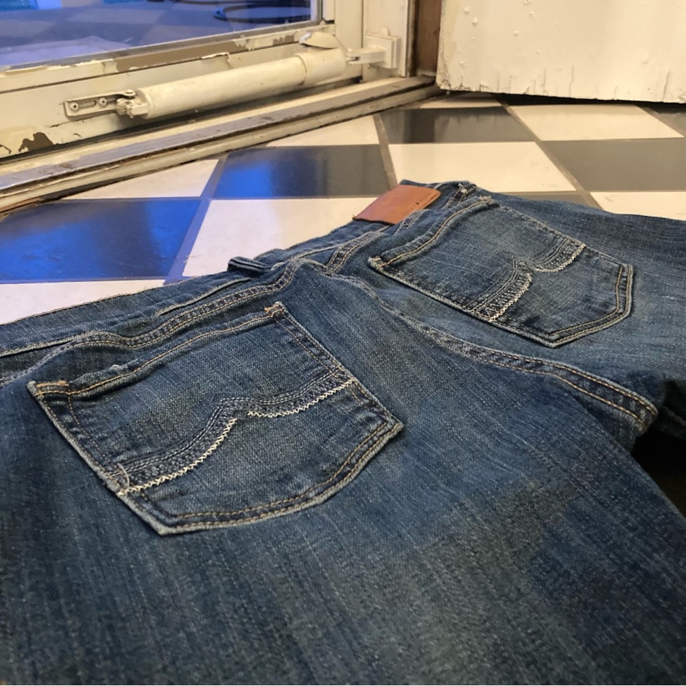 Womens blue jeans